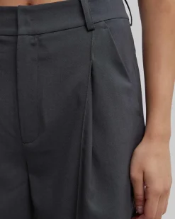 1 × Grey Wool Pants