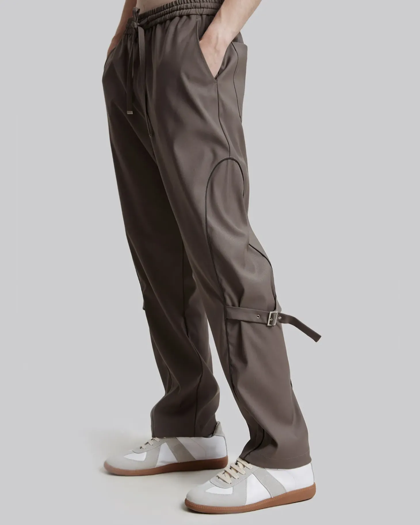 Knee Strapped Pants