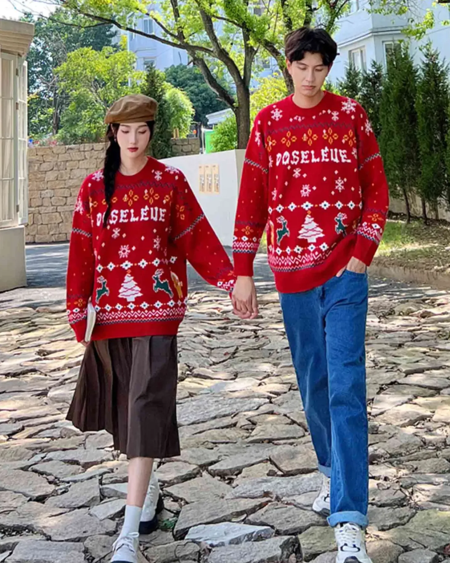 Loose-Cut Christmas Jumper