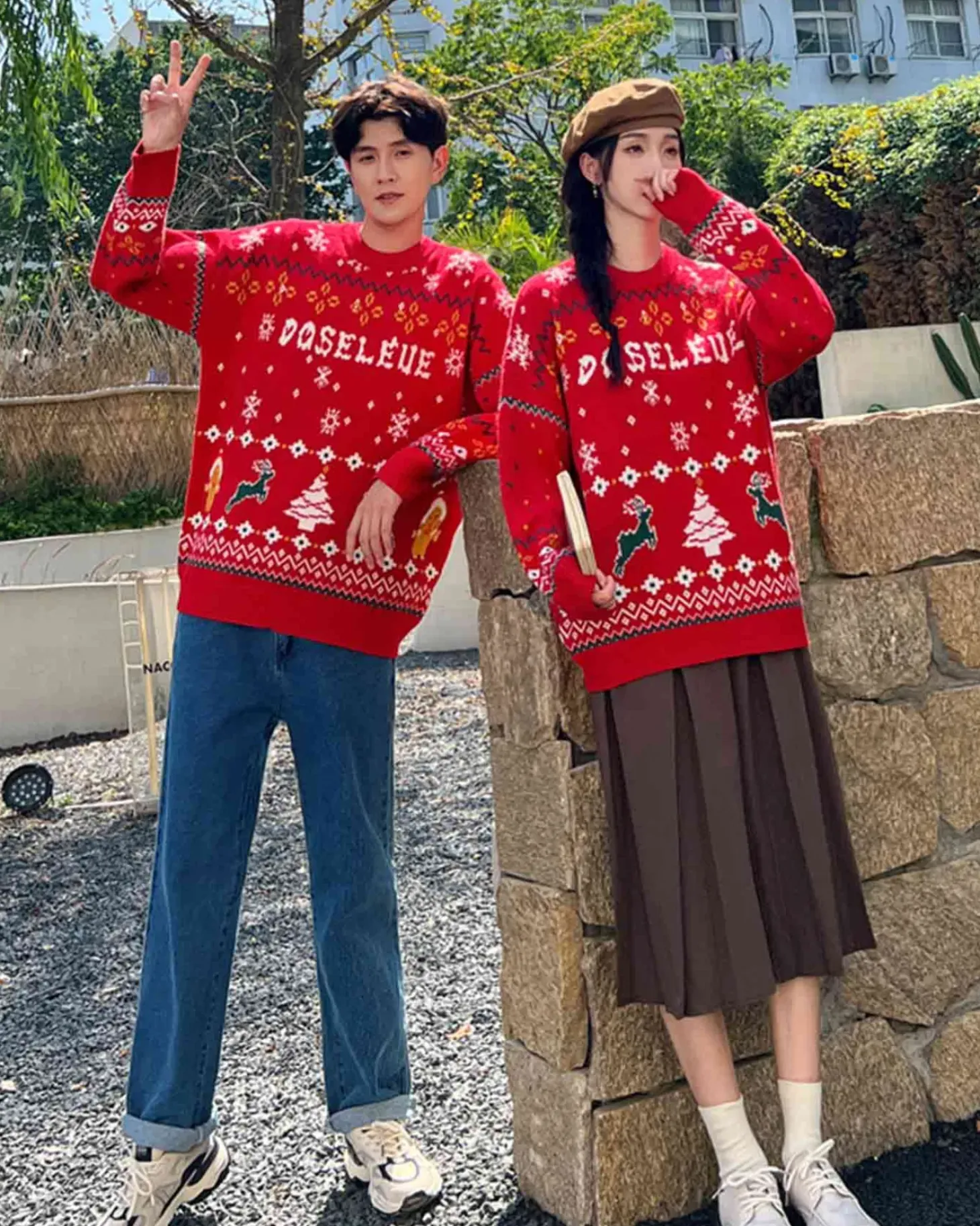 Loose-Cut Christmas Jumper