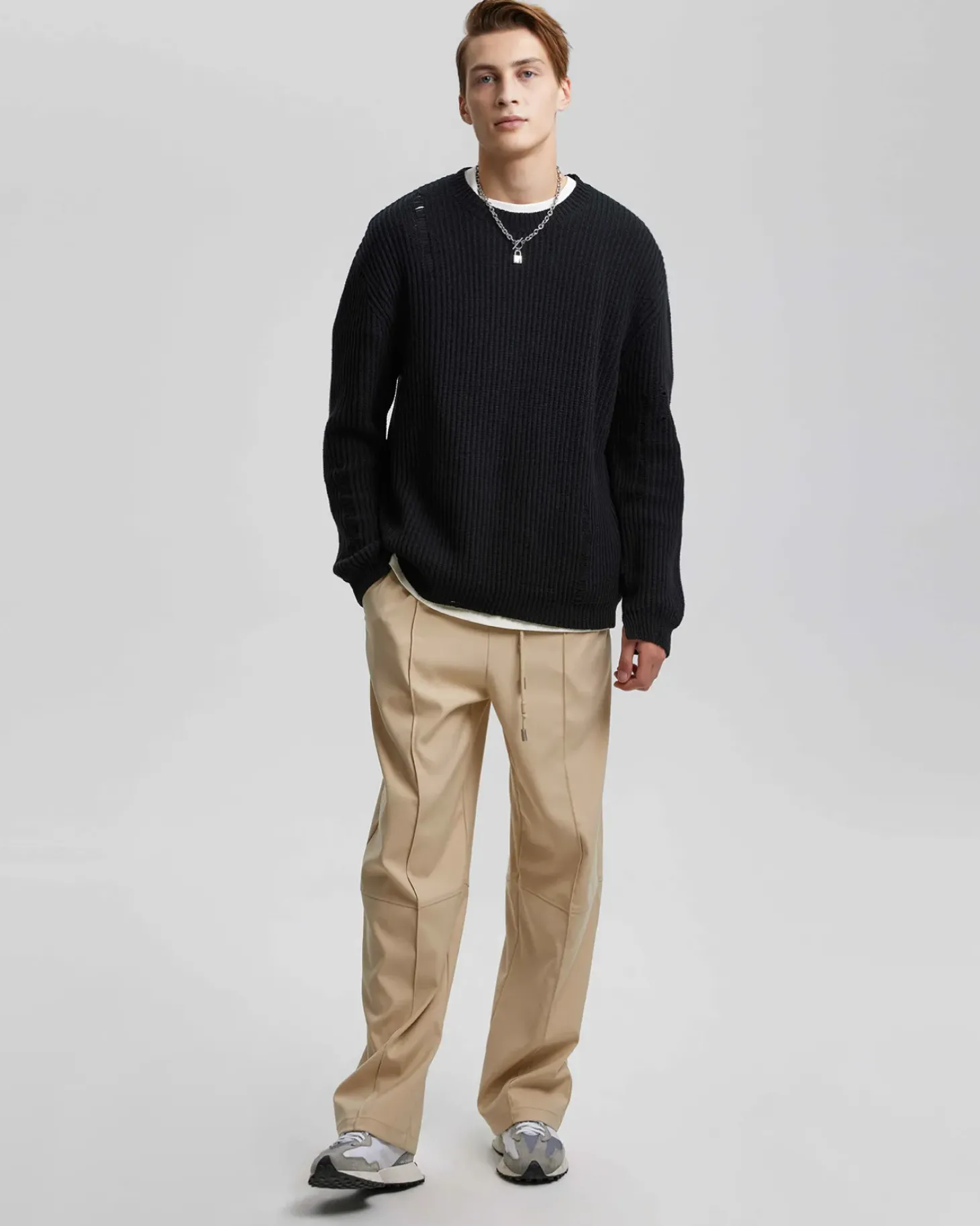 Pleated Straight Pants