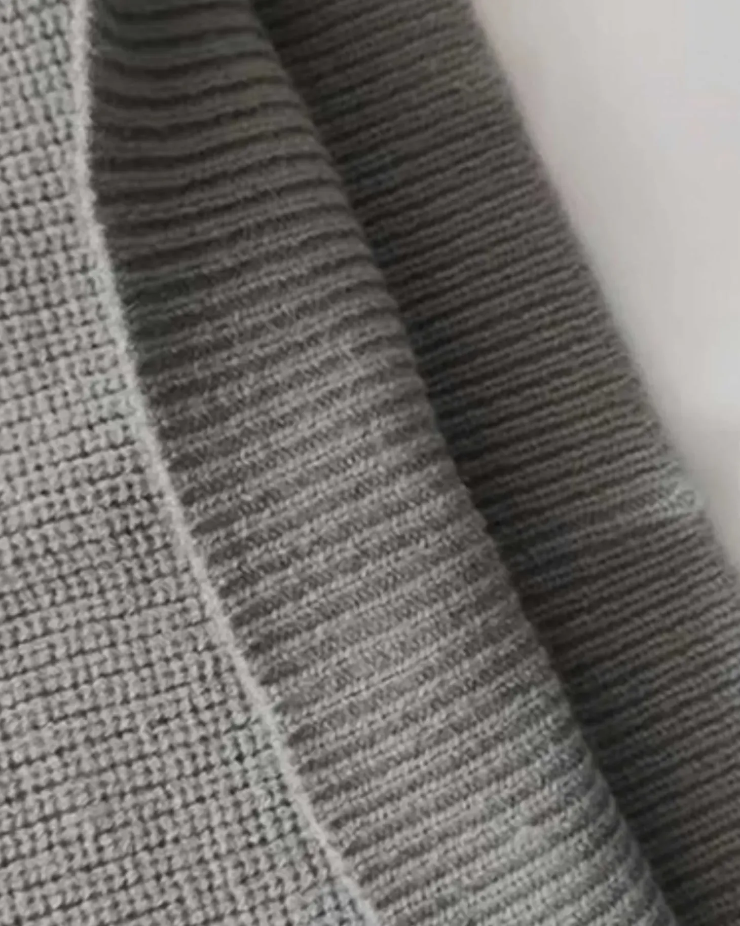 Simple Round Neck Jumper