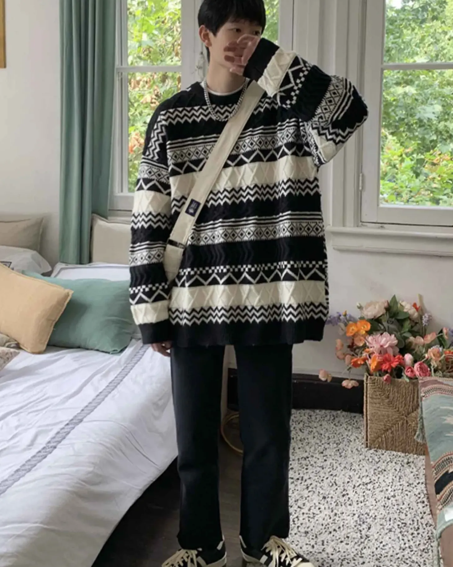 Vintage Loose-Cut Crew Jumper