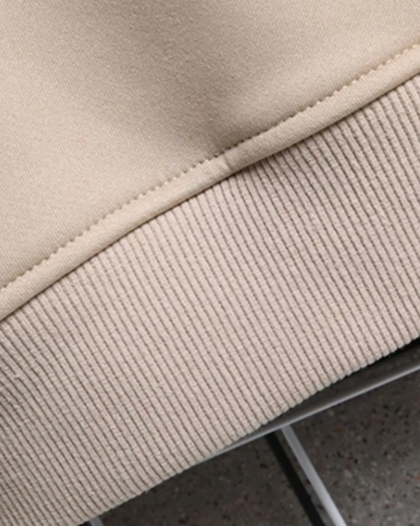 Wide Ribbed Crewneck Sweatshirt